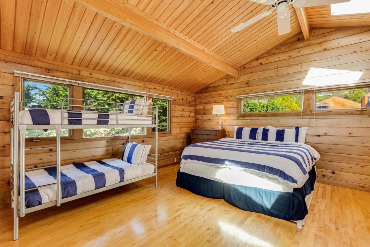 Villa Whidbey Cedar Sunsets Freeland Esterno foto
